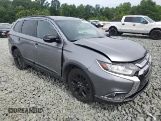 2018 Mitsubishi Outlander SE with VIN JA4AD3A30JZ044185, listed as a Copart auction lot 60111175 with 147,288 mi miles and Salvage title. Bid and sale history available at DreamBid. Image 4.