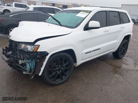 2018 Jeep Grand Cherokee Altitude with VIN 1C4RJFAG2JC124127, listed as a IAAI auction lot 41448512 with 108,321 mi miles. Bid and sale history available at carsss.com. Image 18.