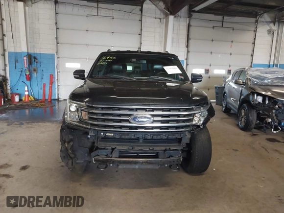 2018 Ford Expedition Max XLT with VIN 1FMJK1JT6JEA05796, listed as a IAAI auction lot 42319984 with 428,780 mi miles and . Bid and sale history available at DreamBid. Image 12.