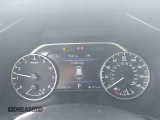 2020 Nissan Murano SV z VIN 5N1AZ2BJ7LN101552, wystawiony jako IAAI lot #42129180 z przebiegiem 102 782 mil mil oraz . Historia ofert i sprzedaży dostępna na DreamBid. Obrazek 7.