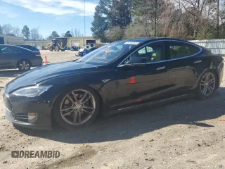 2015 Tesla Model S 85D with VIN 5YJSA1S25FF089617, listed as a Copart auction lot 46180305 with 138,636 mi miles and Salvage Title. Bid and sale history available at carsss.com. Image 1.