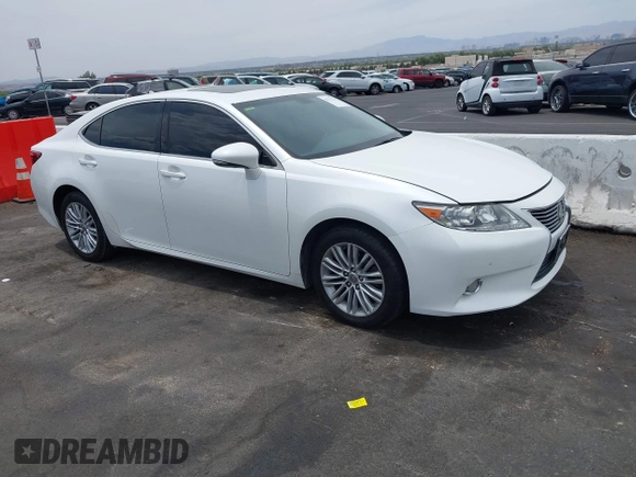 2014 Lexus ES 330 z VIN JTHBK1GG7E2101851, wystawiony jako IAAI lot #42576730 z przebiegiem 175 517 mil mil oraz . Historia ofert i sprzedaży dostępna na DreamBid. Obrazek 1.