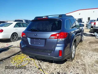 2014 Subaru Outback 2.5i Limited with VIN 4S4BRCNC3E3238624, listed as a IAAI auction lot 41692100 with 128,759 mi miles. Bid and sale history available at carsss.com. Image 4.