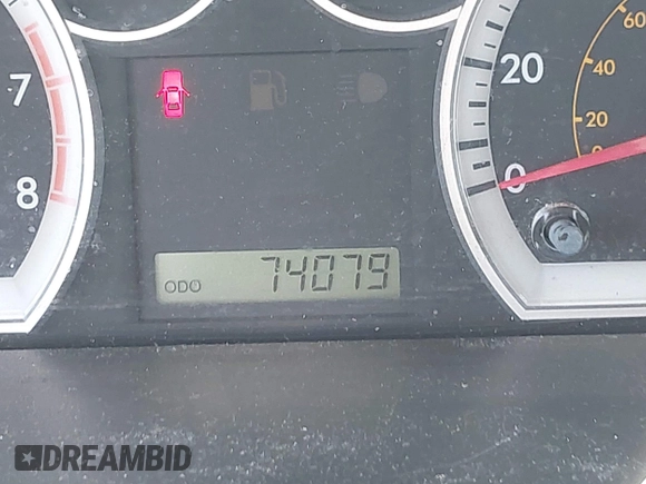 2007 Chevrolet Aveo LS z VIN KL1TD56687B061158, wystawiony jako IAAI lot #42360261 z przebiegiem 74 079 mil mil oraz . Historia ofert i sprzedaży dostępna na DreamBid. Obrazek 7.