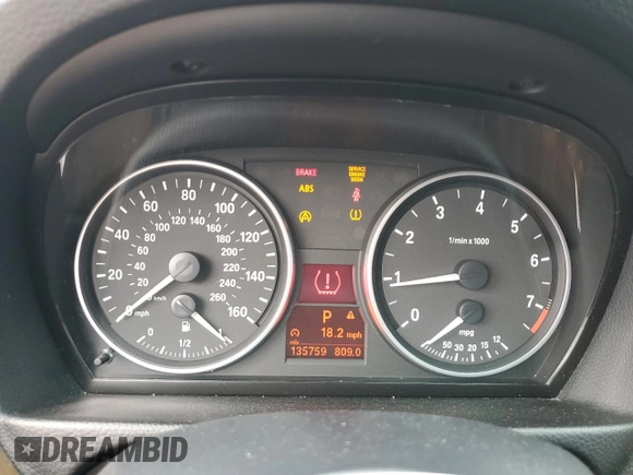 2007 BMW 3 Series 328i with VIN WBAVA33507KX82971, listed as a Copart auction lot 54677725 with 135,759 mi miles and Salvage Title. Bid and sale history available at DreamBid. Image 9.