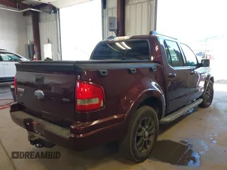 2007 Ford Explorer Sport Trac Limited z VIN 1FMEU53807UA22975, wystawiony jako IAAI lot #42691255 z przebiegiem 106 066 mil mil oraz . Historia ofert i sprzedaży dostępna na DreamBid. Obrazek 4.