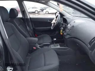 2009 Hyundai Elantra Touring с VIN KMHDC86E39U038849, выставлен на аукционе IAAI как лот 41683921 с пробегом 133 045 миль миль и . История ставок и продаж доступна на DreamBid. Изображение 5.
