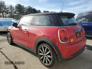 2021 MINI Hardtop Cooper SE with VIN WMWXP3C09M2N65958, listed as a Copart auction lot 46469535 with 25,778 mi miles and Salvage Title. Bid and sale history available at DreamBid. Image 2.