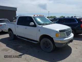 2003 Ford F-150 XLT with VIN 1FTRW08L23KD35077, listed as a IAAI auction lot 42071330 with 1 mi miles. Bid and sale history available at carsss.com. Image 1.