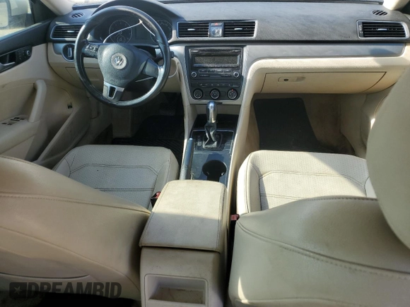 2014 Volkswagen Passat Wolfsburg Edition with VIN 1VWAS7A38EC064211, listed as a Copart auction lot 61545205 with 176,152 mi miles and Clean title. Bid and sale history available at DreamBid. Image 8.