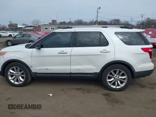 2013 Ford Explorer XLT with VIN 1FM5K8D86DGA00608, listed as a IAAI auction lot 41908245 with 201,981 mi miles and . Bid and sale history available at DreamBid. Image 14.