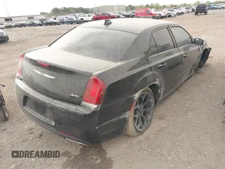2019 Chrysler 300 Touring with VIN 2C3CCAAG8KH728996, listed as a IAAI auction lot 41802128 with 63,293 mi miles. Bid and sale history available at carsss.com. Image 4.