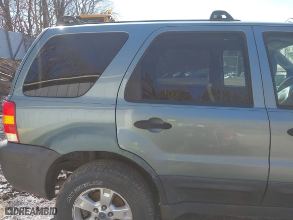 2006 Ford Escape XLT with VIN 1FMYU93166KA88481, listed as a IAAI auction lot 41717872 with 155,539 mi miles. Bid and sale history available at carsss.com. Image 13.