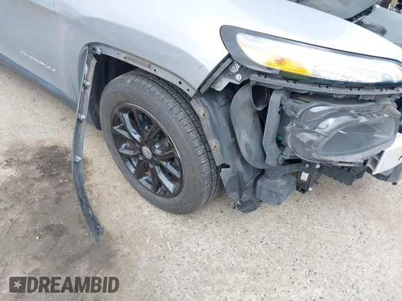 2014 Jeep Cherokee Latitude with VIN 1C4PJLCS1EW105984, listed as a IAAI auction lot 42242732 with 89,325 mi miles and . Bid and sale history available at DreamBid. Image 16.