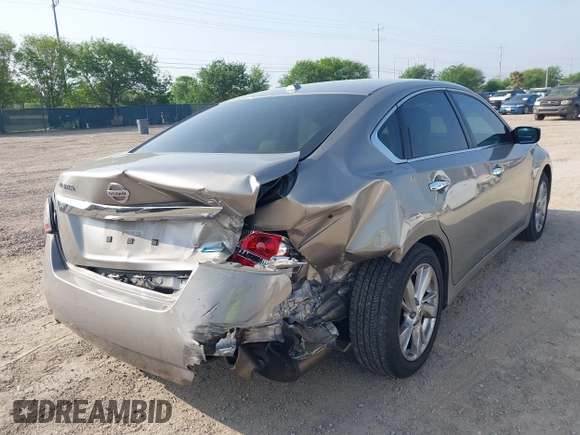 2014 Nissan Altima 2.5 S with VIN 1N4AL3AP5EN213213, listed as a IAAI auction lot 41922343 with 78,197 mi miles. Bid and sale history available at carsss.com. Image 6.