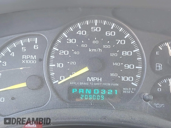2001 Chevrolet Silverado 2500 with VIN 1GCGK29U81Z218548, listed as a IAAI auction lot 41442231 with 209,009 mi miles. Bid and sale history available at carsss.com. Image 7.