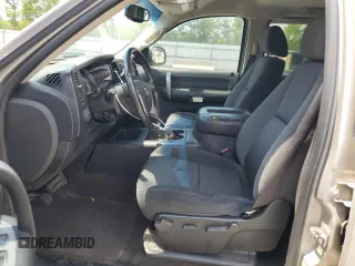 2008 Chevrolet Silverado 1500 1LT with VIN 3GCEC13068G223245, listed as a Copart auction lot 50980115 with 304,965 mi miles and Clean Title. Bid and sale history available at DreamBid. Image 7.