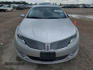 2016 Lincoln MKZ z VIN 3LN6L2GK3GR623560, wystawiony jako Copart lot #55337905 z przebiegiem 167 403 mil mil oraz Szkoda całkowita • Salvage title. Historia ofert i sprzedaży dostępna na DreamBid. Obrazek 5.