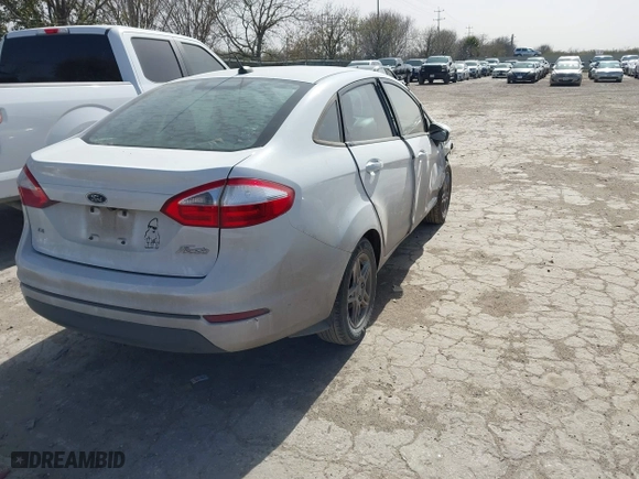 2019 Ford Fiesta SE with VIN 3FADP4BJ7KM135217, listed as a IAAI auction lot 41685629 with 91,140 mi miles. Bid and sale history available at carsss.com. Image 4.