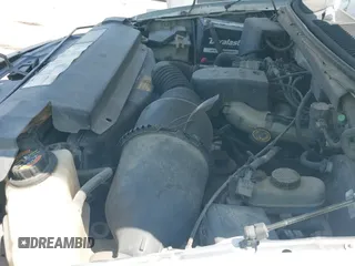 1998 Ford F-150 XL с VIN 1FTZF0727WKB88316, выставлен на аукционе IAAI как лот 43198896 с пробегом 269 889 миль миль и . История ставок и продаж доступна на DreamBid. Изображение 19.