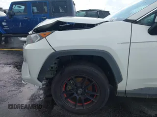 2019 Toyota RAV4 XLE with VIN 2T3W1RFV5KC028164, listed as a IAAI auction lot 42002503 with 79,346 mi miles. Bid and sale history available at carsss.com. Image 18.