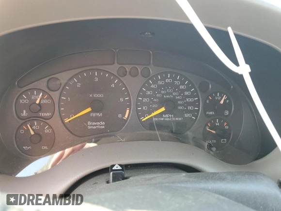 2000 Oldsmobile Bravada z VIN 1GHDT13W9Y2384823, wystawiony jako Copart lot #83105794 z przebiegiem Nie podano mil oraz Tytuł czysty. Historia ofert i sprzedaży dostępna na DreamBid. Obrazek 9.