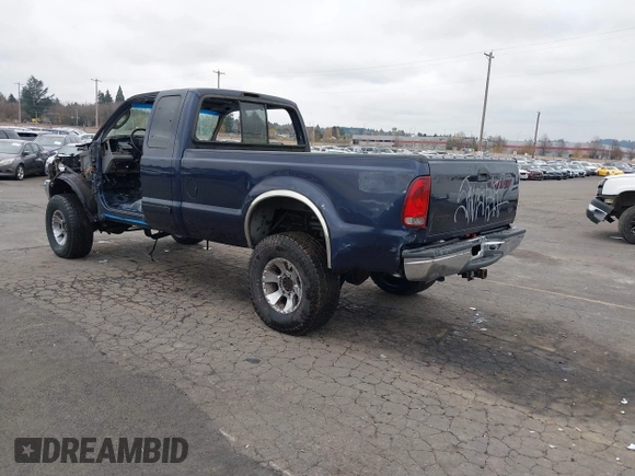 2003 Ford Super Duty F-250 XL with VIN 1FTNX21PX3EB41240, listed as a IAAI auction lot 40984229 with 1 mi miles. Bid and sale history available at carsss.com. Image 3.