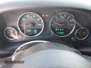 2018 Jeep Wrangler Sahara z VIN 1C4AJWBG5JL811081, wystawiony jako Copart lot #54382845 z przebiegiem 21 489 mil mil oraz Szkoda całkowita • Salvage title. Historia ofert i sprzedaży dostępna na DreamBid. Obrazek 9.