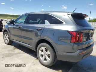 2021 Kia Sorento LX z VIN 5XYRGDLC4MG018310, wystawiony jako Copart lot #56917725 z przebiegiem 42 665 mil mil oraz Szkoda całkowita • Salvage title. Historia ofert i sprzedaży dostępna na DreamBid. Obrazek 2.