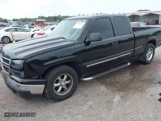 2006 Chevrolet Silverado 1500 LT1 with VIN 1GCEC19Z36Z119573, listed as a IAAI auction lot 41870707 with 154,245 mi miles. Bid and sale history available at carsss.com. Image 17.