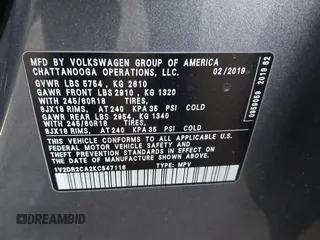 2019 Volkswagen Atlas SE with VIN 1V2DR2CA2KC547116, listed as a IAAI auction lot 41840372 with 102,625 mi miles and . Bid and sale history available at DreamBid. Image 9.