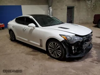 2018 Kia Stinger Premium with VIN KNAE25LA7J6027810, listed as a Copart auction lot 55290734 with 70,693 mi miles and Salvage Title. Bid and sale history available at carsss.com. Image 4.