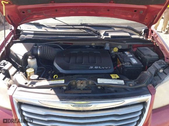 2012 Chrysler Town & Country Touring with VIN 2C4RC1BG2CR106801, listed as a IAAI auction lot 41872450 with 181,905 mi miles. Bid and sale history available at carsss.com. Image 10.