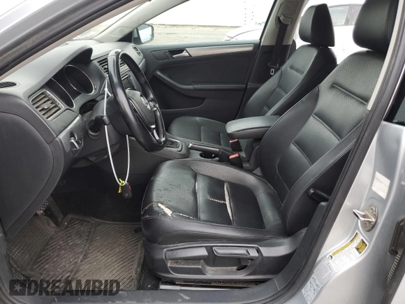 2015 Volkswagen Jetta SE with VIN 3VWD17AJ5FM260475, listed as a Copart auction lot 84764864 with 119,189 mi miles and Salvage title. Bid and sale history available at DreamBid. Image 7.