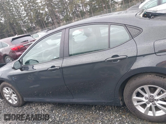 2025 Toyota Camry LE z VIN 4T1DBADK8SU516255, wystawiony jako IAAI lot #41847062 z przebiegiem 4 534 mil mil oraz . Historia ofert i sprzedaży dostępna na DreamBid. Obrazek 15.