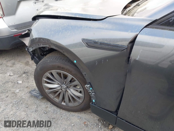 2024 Mazda CX-90 Preferred Plus with VIN JM3KKCHD4R1153782, listed as a IAAI auction lot 41951371 with 39,314 mi miles and . Bid and sale history available at DreamBid. Image 19.