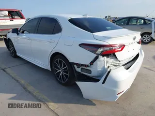 2022 Toyota Camry SE with VIN 4T1G11AK7NU640669, listed as a IAAI auction lot 41860599 with 111,515 mi miles and . Bid and sale history available at DreamBid. Image 3.