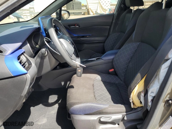 2021 Toyota C-HR LE with VIN JTNKHMBX2M1118596, listed as a Copart auction lot 50576925 with 43,152 mi miles and Salvage Title. Bid and sale history available at carsss.com. Image 7.