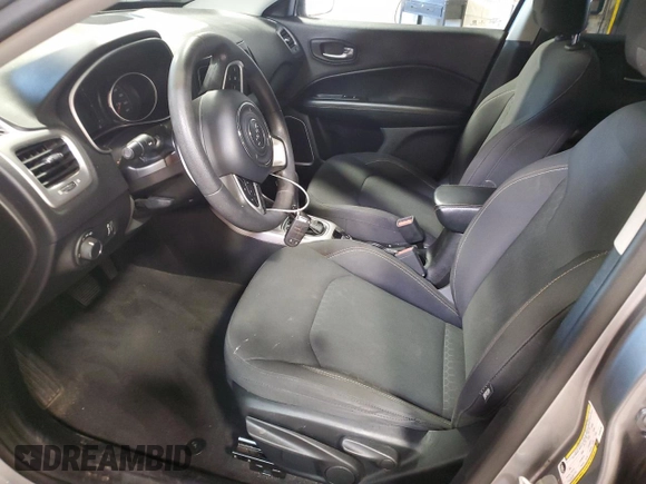 2019 Jeep Compass Sport z VIN 3C4NJCAB2KT636784, wystawiony jako Copart lot #63831145 z przebiegiem 48 699 mil mil oraz Szkoda całkowita • Salvage title. Historia ofert i sprzedaży dostępna na DreamBid. Obrazek 7.