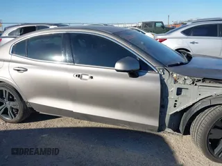2019 Volvo S60 Inscription with VIN 7JRA22TL9KG001806, listed as a IAAI auction lot 41391582 with 97,189 mi miles. Bid and sale history available at carsss.com. Image 13.
