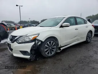 2017 Nissan Altima SL with VIN 1N4AL3AP5HC130395, listed as a Copart auction lot 60889465 with 129,873 mi miles and Salvage title. Bid and sale history available at DreamBid. Image 1.
