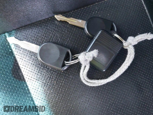 2005 Ford Escape Limited с VIN 1FMCU94115KD86427, выставлен на аукционе IAAI как лот 42322957 с пробегом 153 941 миль миль и . История ставок и продаж доступна на DreamBid. Изображение 11.