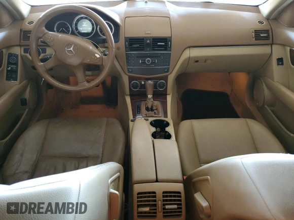 2008 Mercedes-Benz C 300 Sport z VIN WDDGF54X18R031188, wystawiony jako Copart lot #66464765 z przebiegiem 240 411 mil mil oraz Czysty tytuł • Clean title. Historia ofert i sprzedaży dostępna na DreamBid. Obrazek 8.