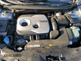 2017 Hyundai Sonata Hybrid SE with VIN KMHE24L33HA064208, listed as a Copart auction lot 80451693 with 106,913 mi miles. Bid and sale history available at carsss.com. Image 11.