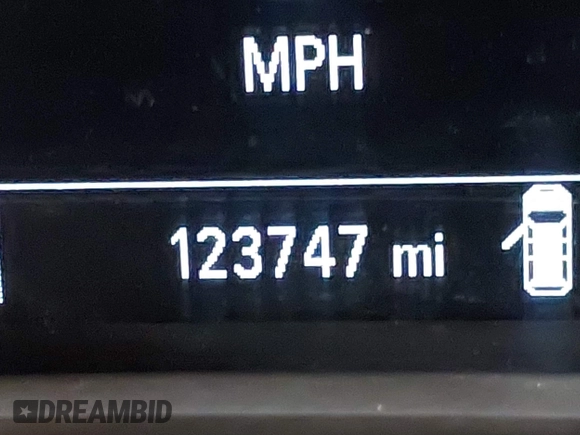 2019 GMC Acadia SLE z VIN 1GKKNRLA8KZ226891, wystawiony jako IAAI lot #40766589 z przebiegiem 123 747 mil mil oraz . Historia ofert i sprzedaży dostępna na DreamBid. Obrazek 7.