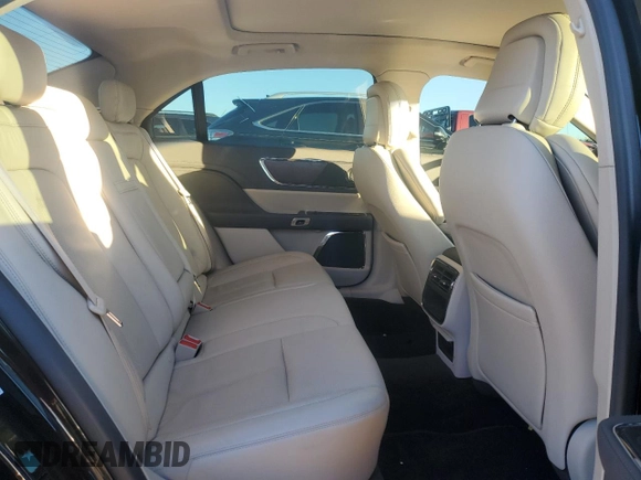 2020 Lincoln Continental Standard with VIN 1LN6L9PK6L5608671, listed as a Copart auction lot 84509514 with 39,693 mi miles and Salvage Title. Bid and sale history available at carsss.com. Image 10.