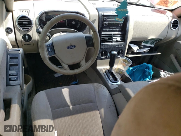 2007 Ford Explorer XLT z VIN 1FMEU73E37UB47129, wystawiony jako Copart lot #56120575 z przebiegiem 164 861 mil mil oraz Szkoda całkowita • Salvage title. Historia ofert i sprzedaży dostępna na DreamBid. Obrazek 8.