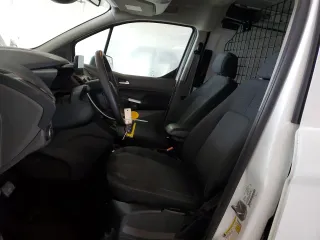 2022 Ford Transit Connect XLT with VIN NM0LS7T21N1521496, listed as a Copart auction lot 52354685 with 202,000 mi miles and Clean title. Bid and sale history available at DreamBid. Image 7.