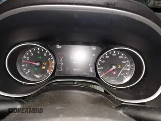 2018 Jeep Compass Altitude with VIN 3C4NJDBBXJT314140, listed as a IAAI auction lot 41289663 with 88,279 mi miles and . Bid and sale history available at carsss.com. Image 7.