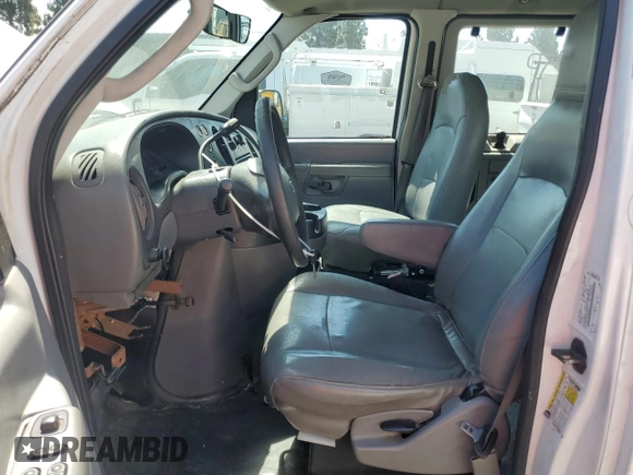 2008 Ford Econoline Passenger XL with VIN 1FBSS31L58DA91854, listed as a Copart auction lot 55474115 with 388,178 mi miles and Salvage title. Bid and sale history available at DreamBid. Image 7.